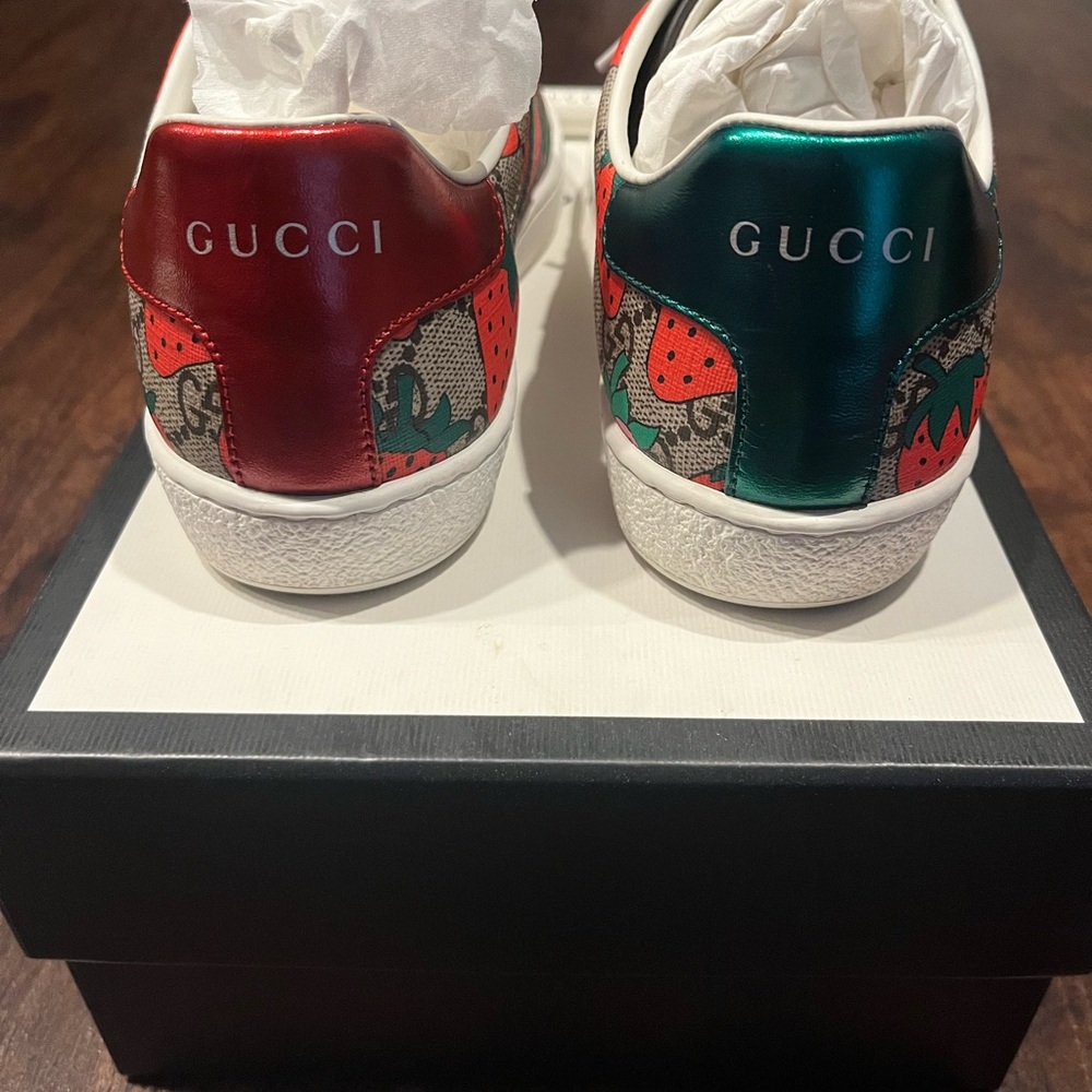 Gucci Strawberry Patterned Sneakers - image 4